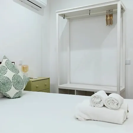 Apartment Uva - Cosy Historic City Center Lagos