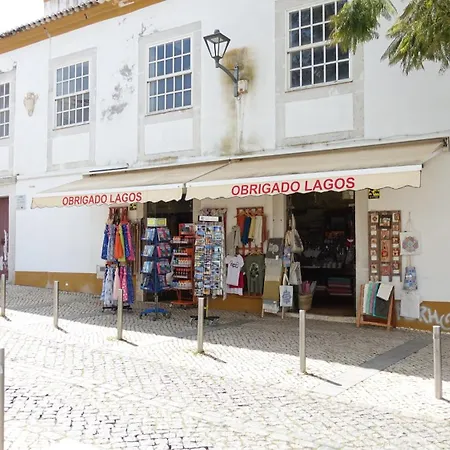 Apartment Uva - Cosy Historic City Center Lagos